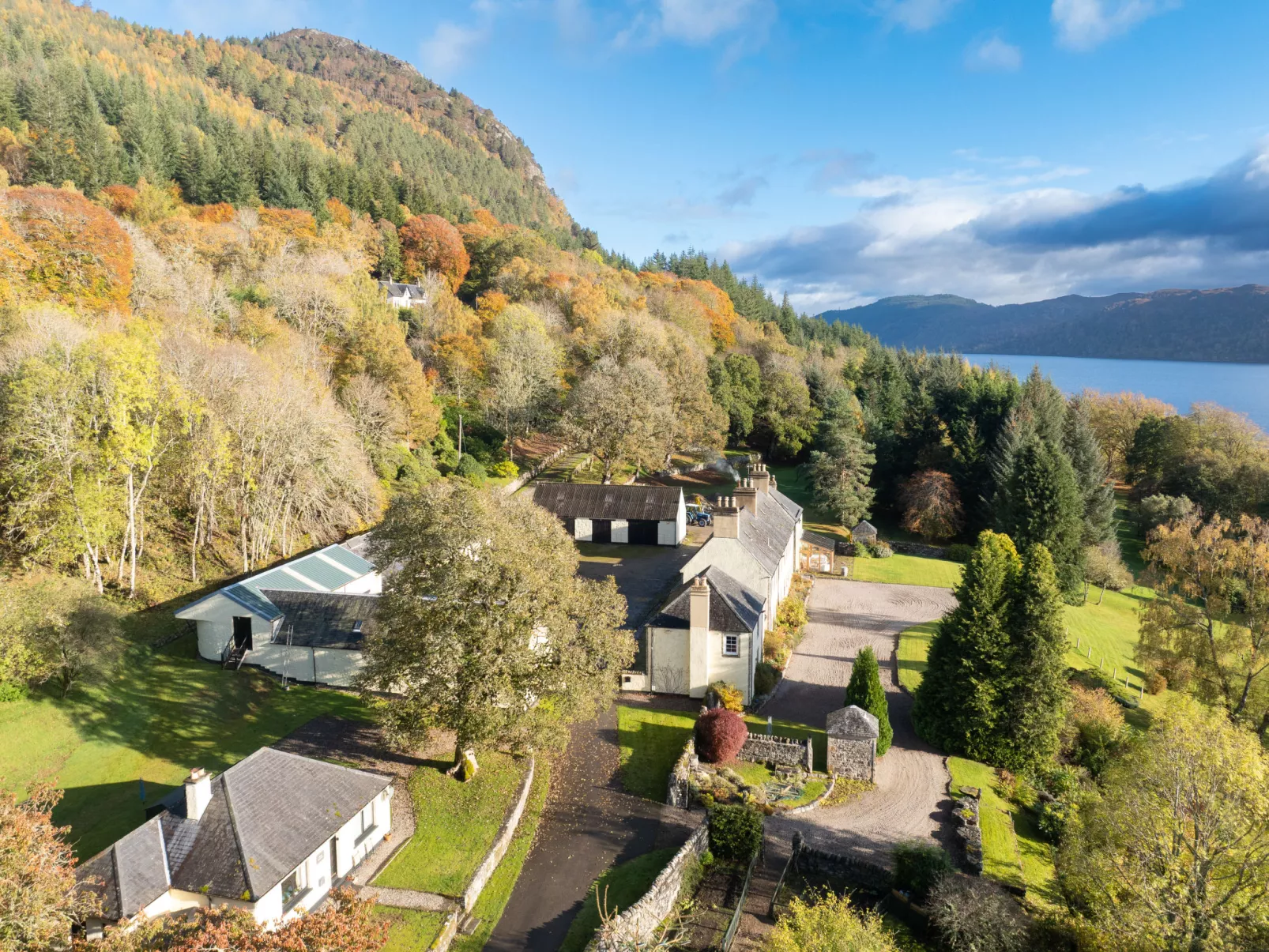 Loch Ness Granary-Buiten