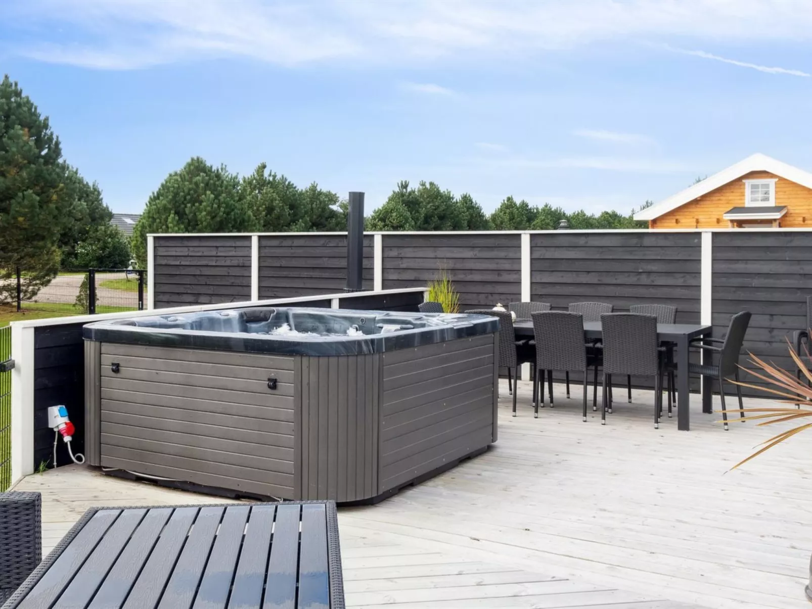 "Amdi" - 1.3km from the sea-Binnen