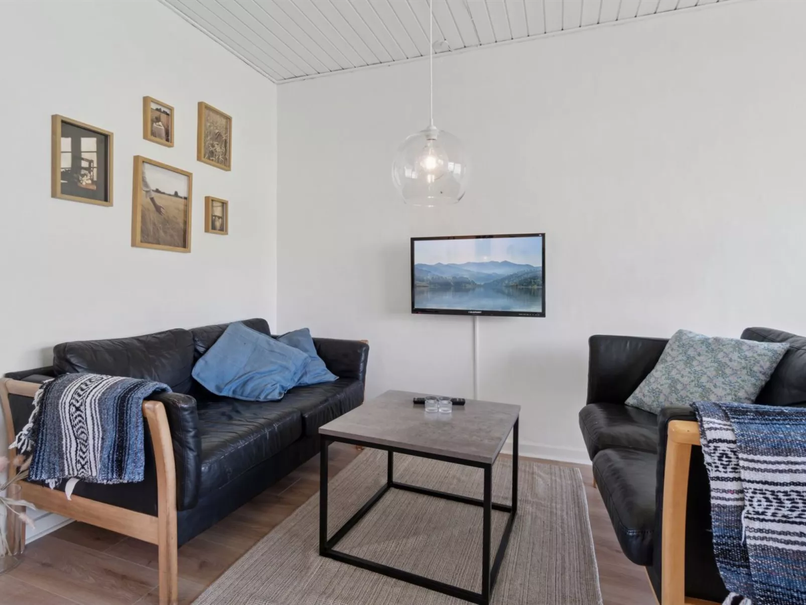 "Kate" - 300m from the sea-Binnen