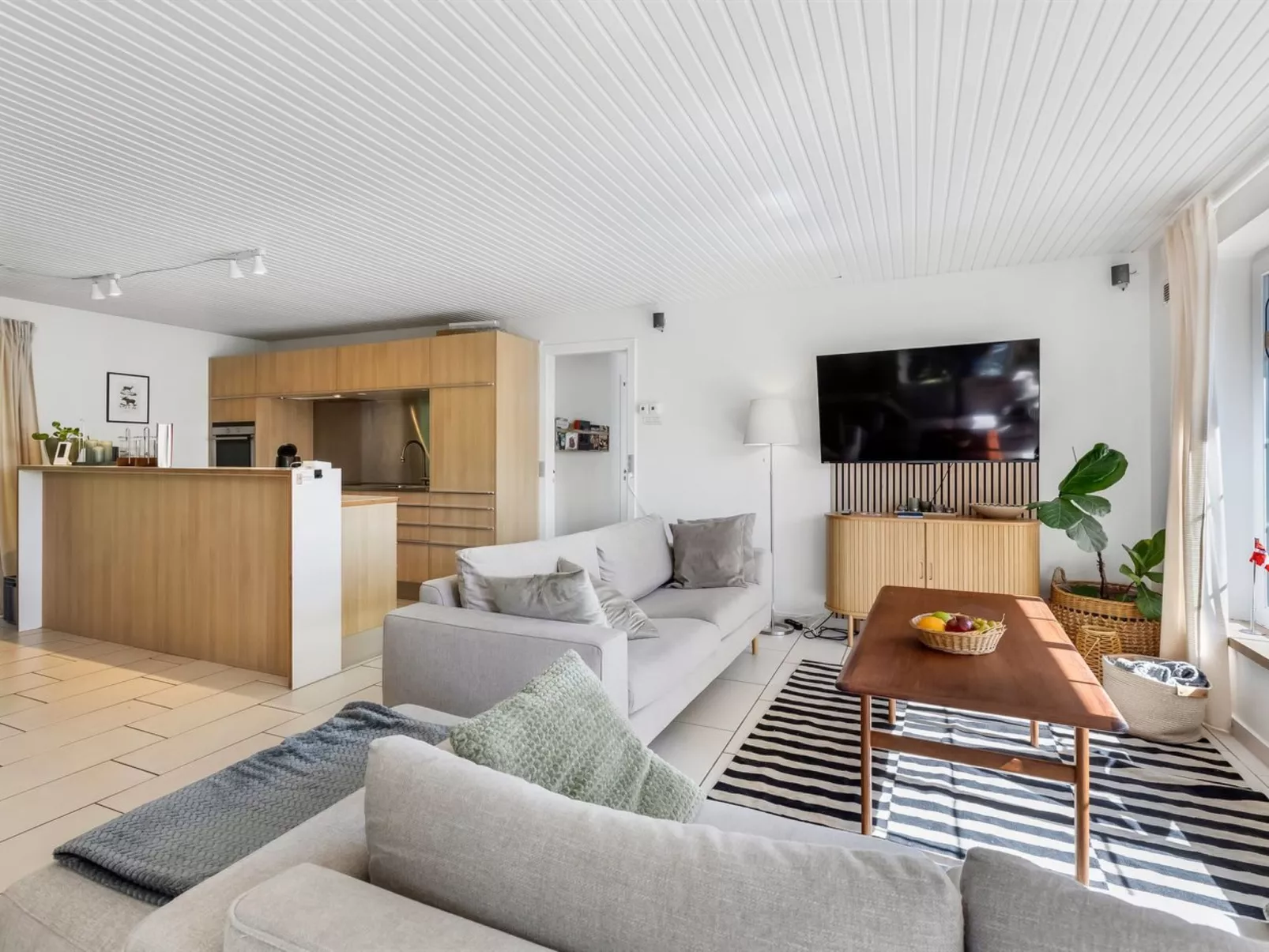 "Matild" - 250m from the sea-Binnen