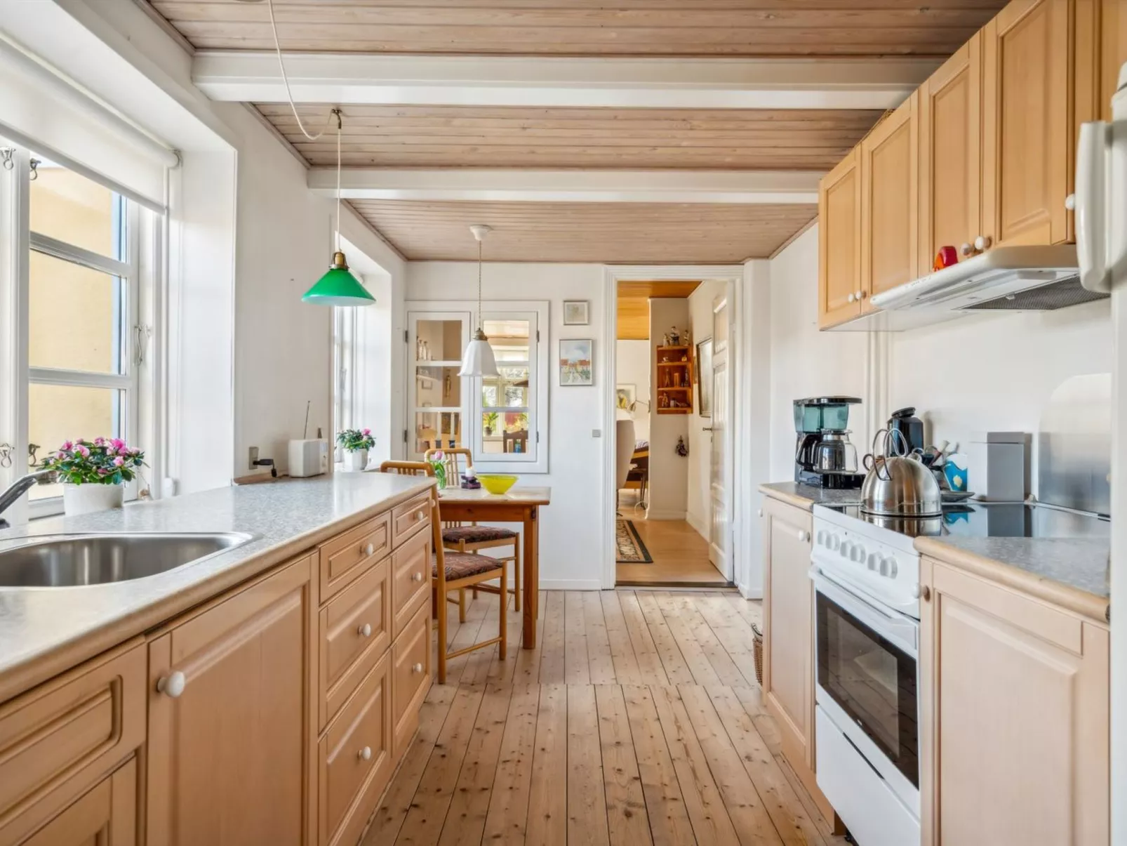 "Helemine" - 900m from the sea-Binnen