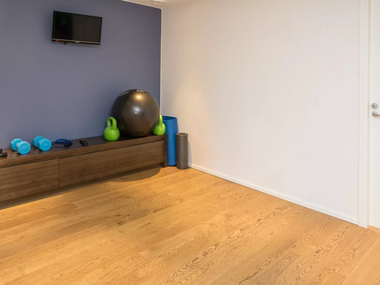 Holy lake chalet b-Binnen