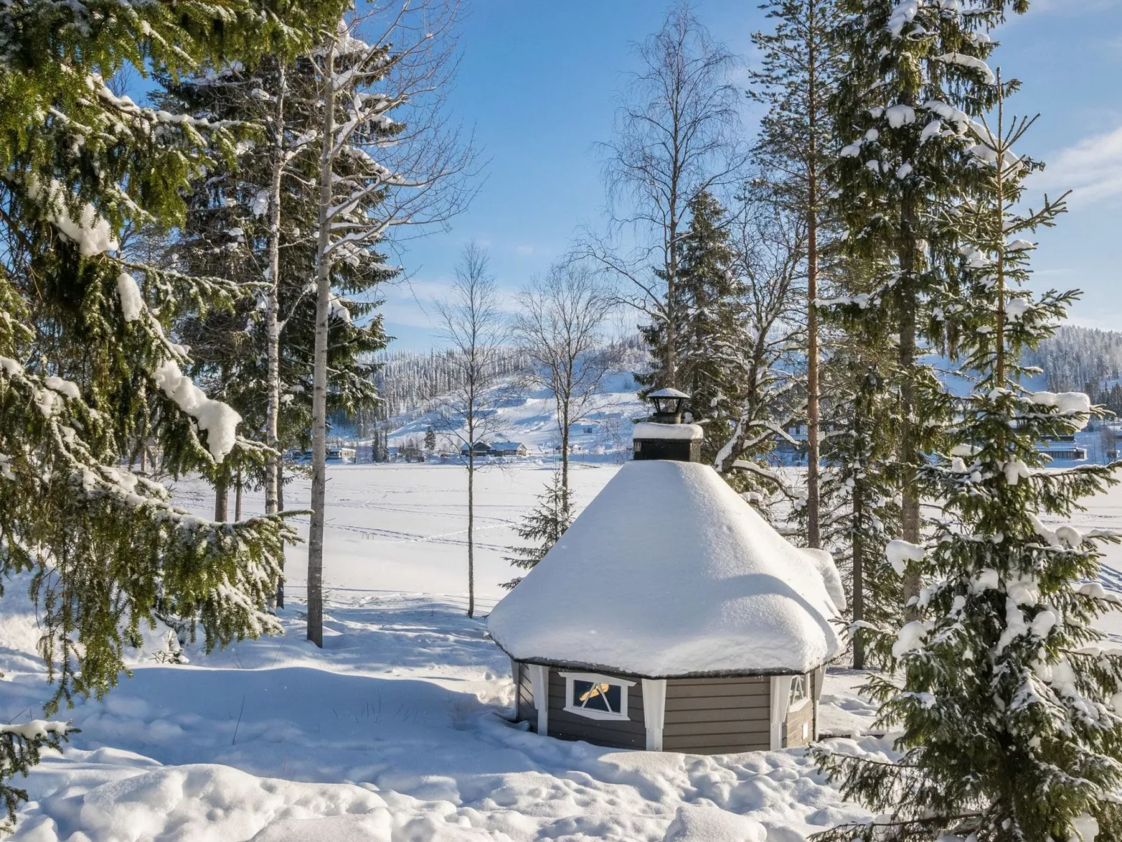 Aurinko-saaga 4 paritalo-Binnen