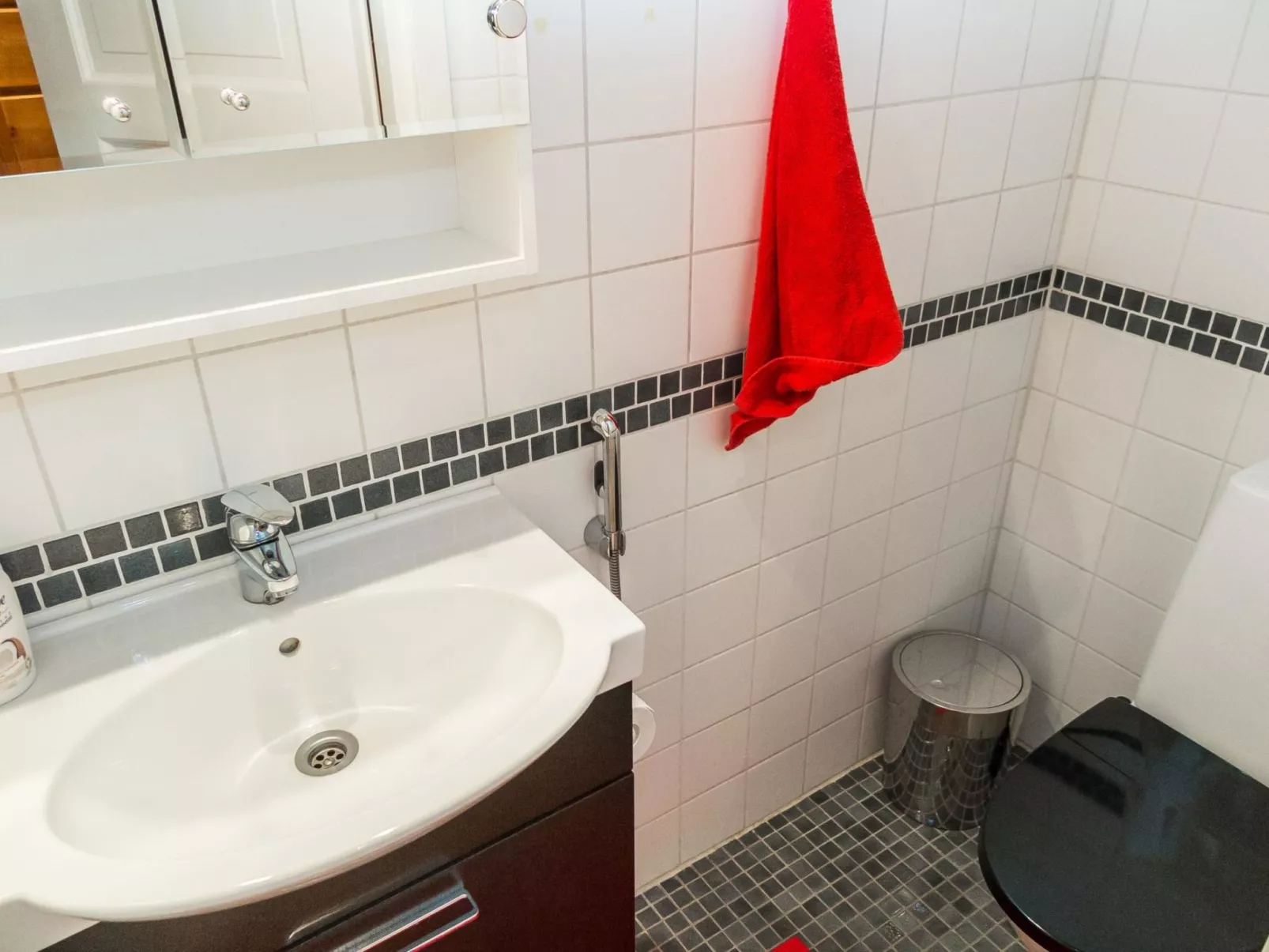 Tahkon rantatupa 7 b-Binnen