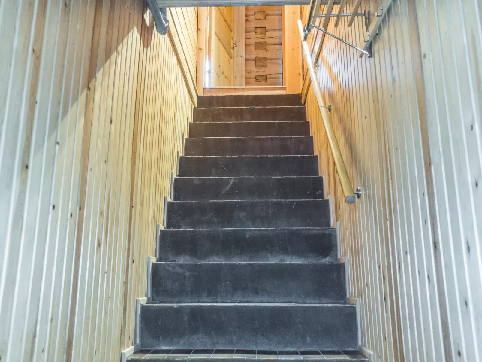 Old logger´s house-Binnen