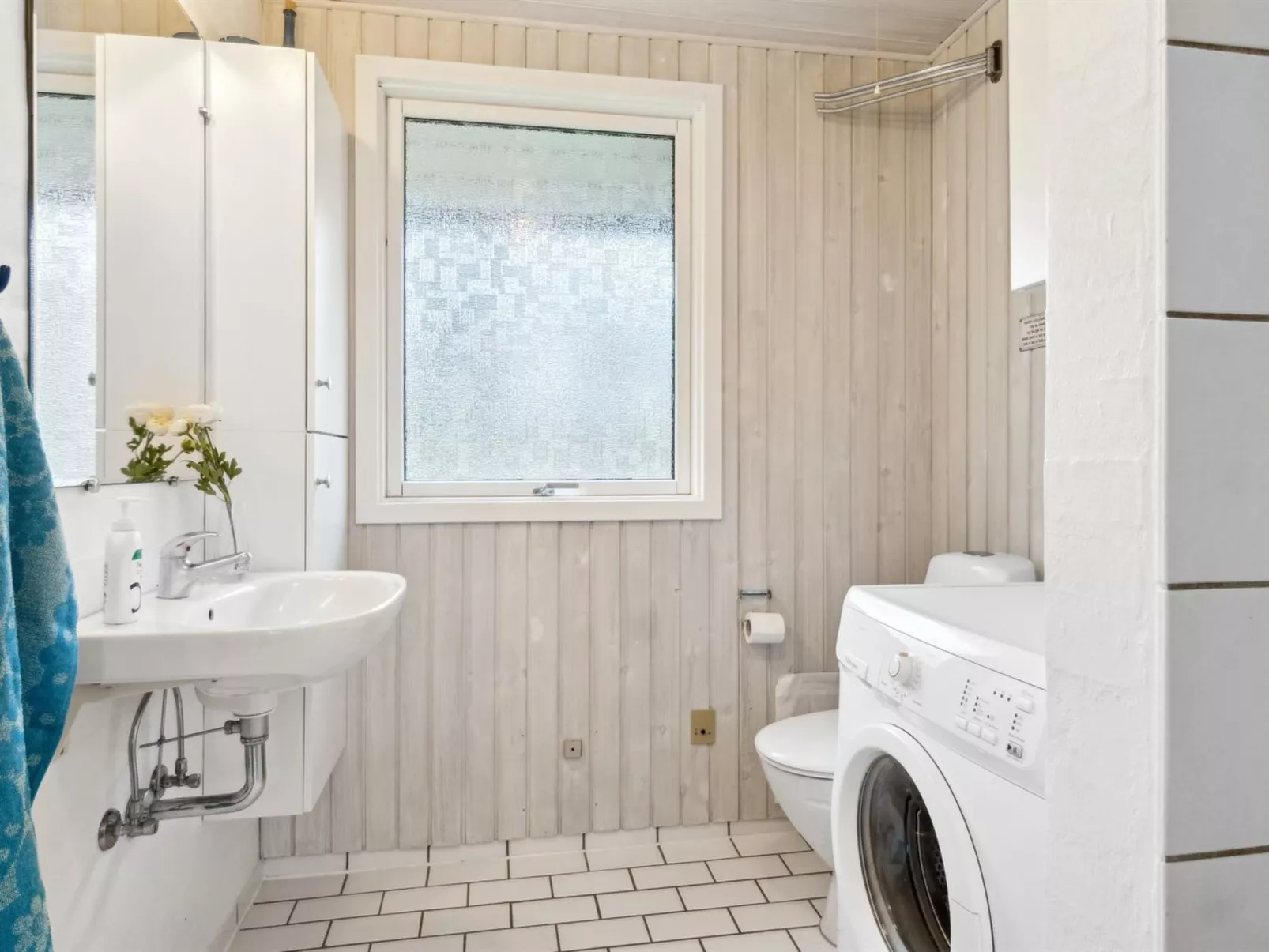 "Naina" - 200m from the sea-Binnen