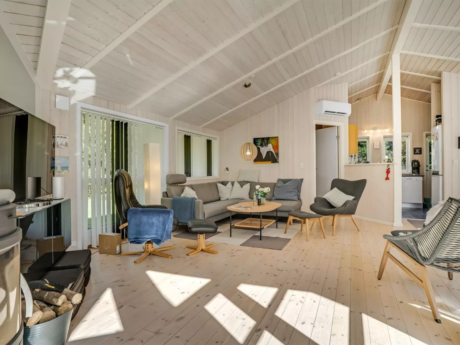 "Atti" - 500m to the fjord-Binnen