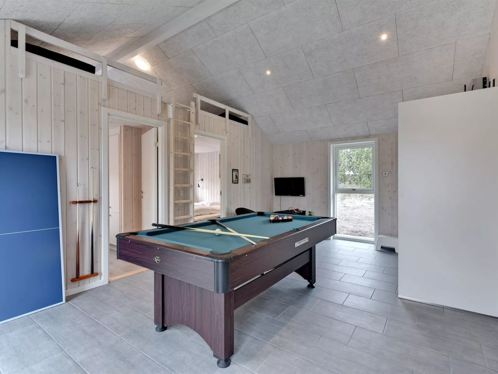 "Hwithoveth" - 1.4km from the sea-Binnen