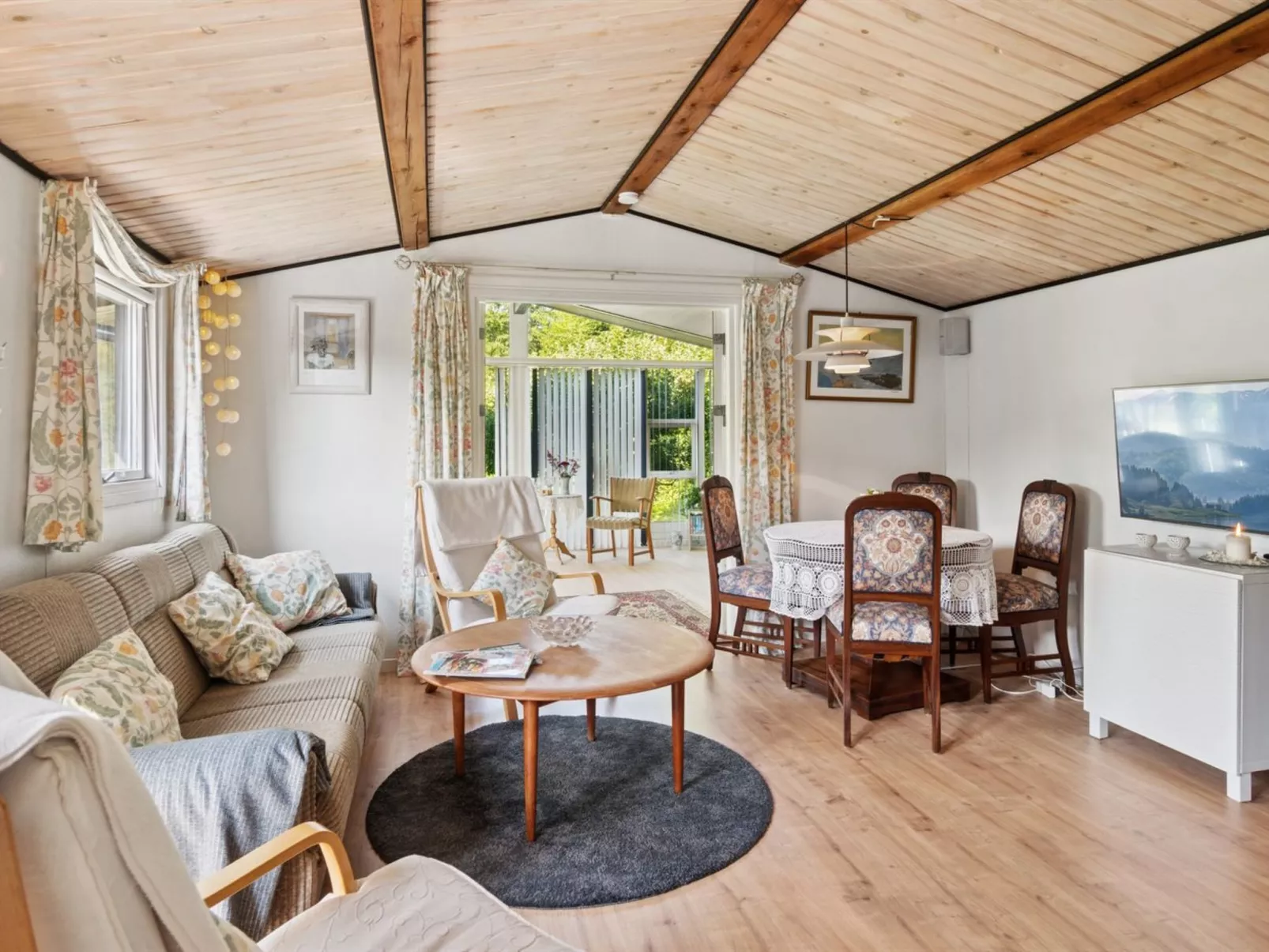 "Alfa" - 350m from the sea-Binnen