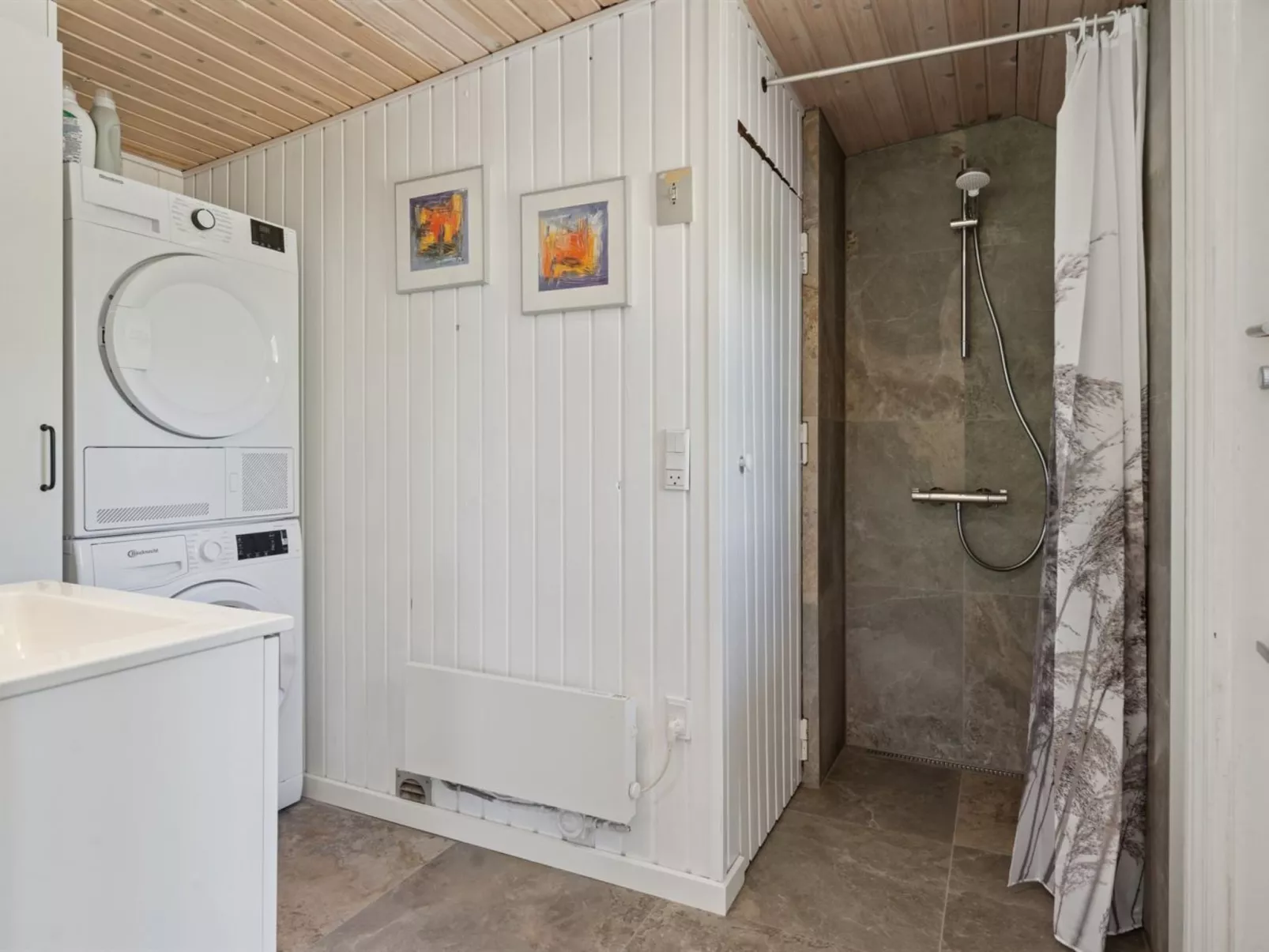 "Enrica" - 250m from the sea-Binnen