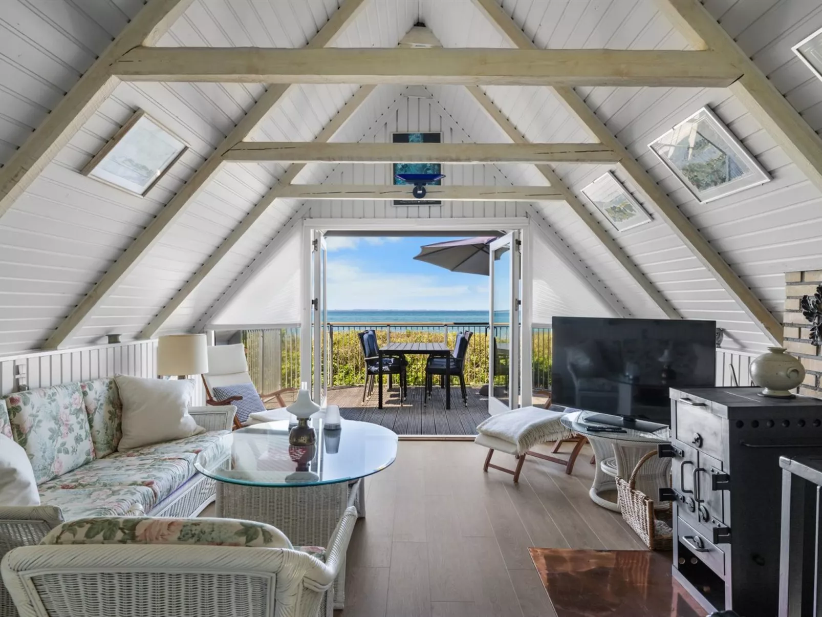 "Luci" - 20m from the sea-Binnen