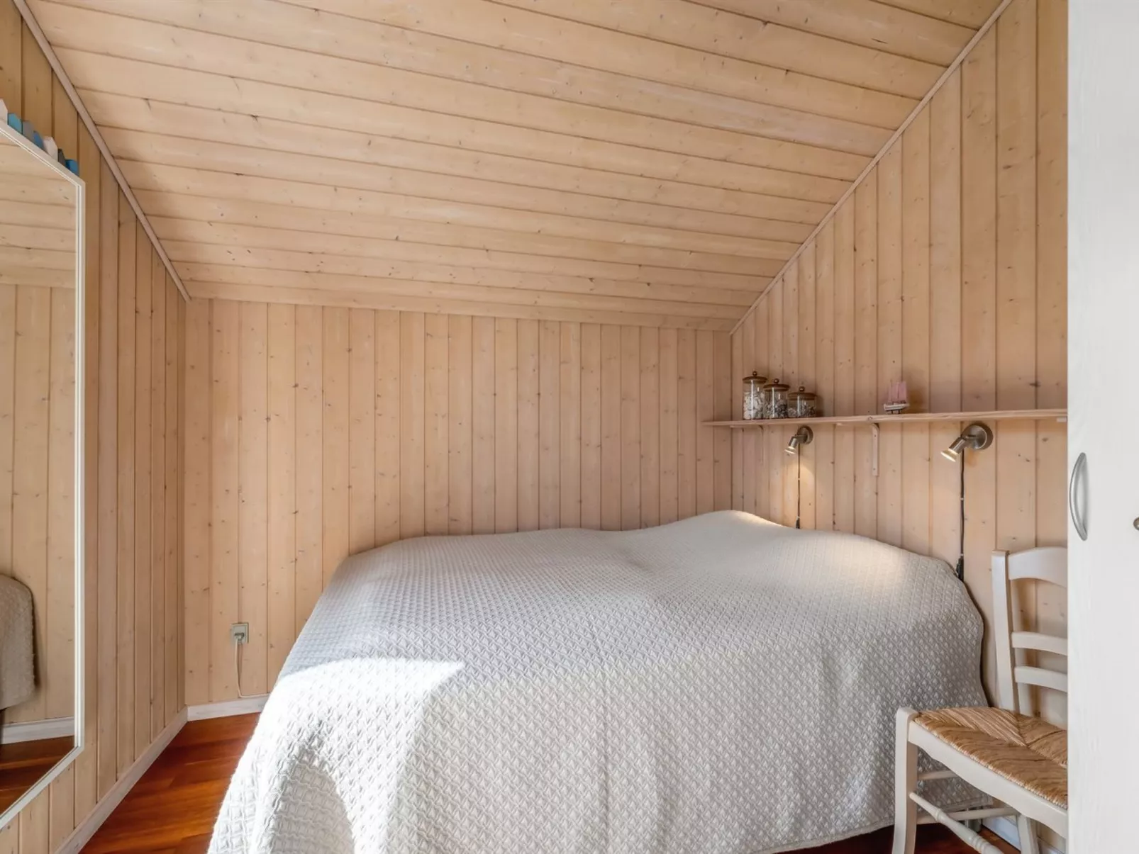 "Georg" - 200m from the sea-Binnen