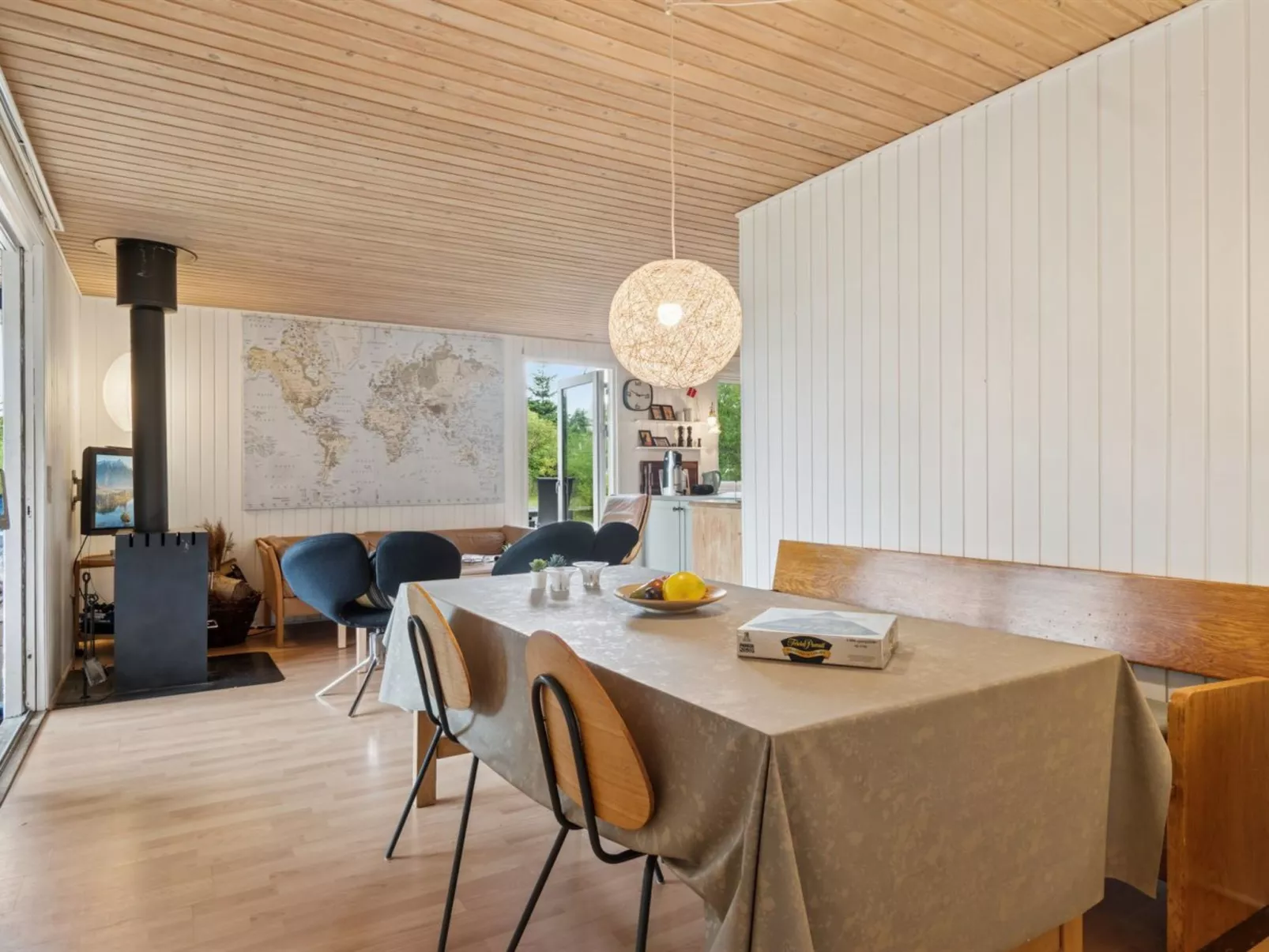 "Bruno" - 400m from the sea-Binnen