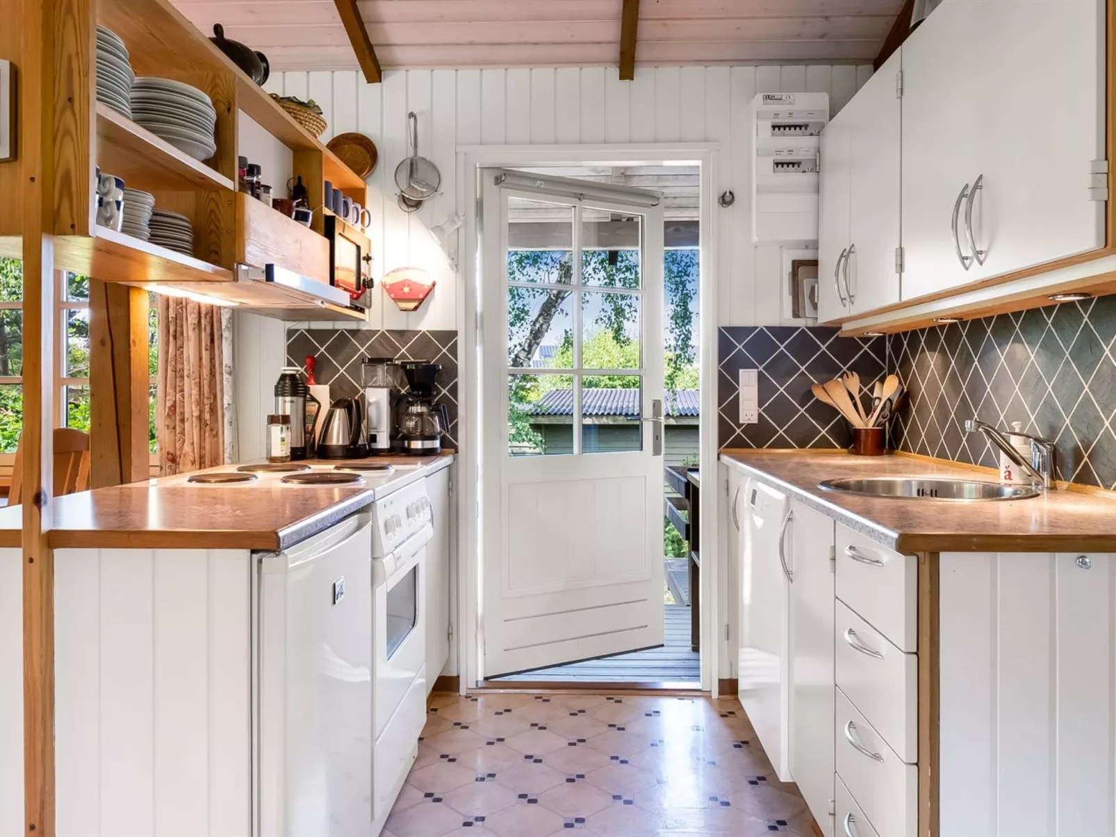 "Jarno" - 150m from the sea-Binnen