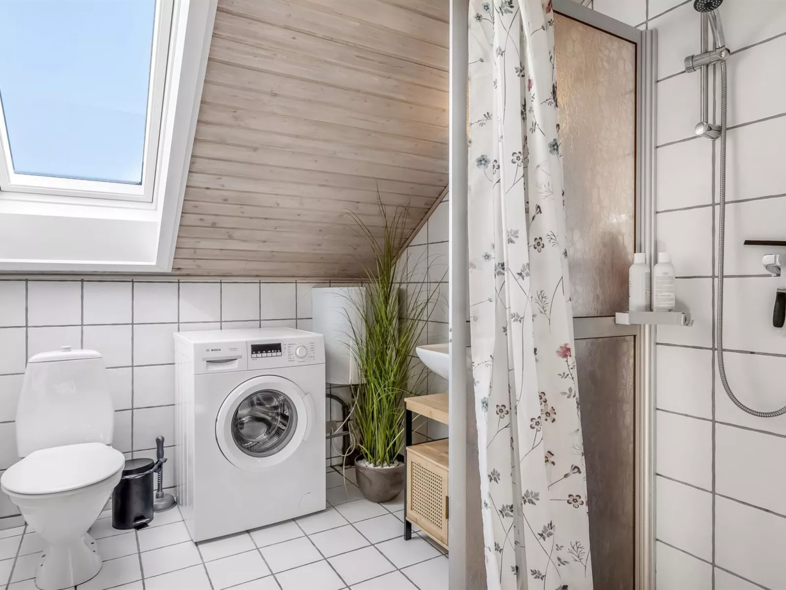 "Steffan" - 2.3km from the sea-Binnen