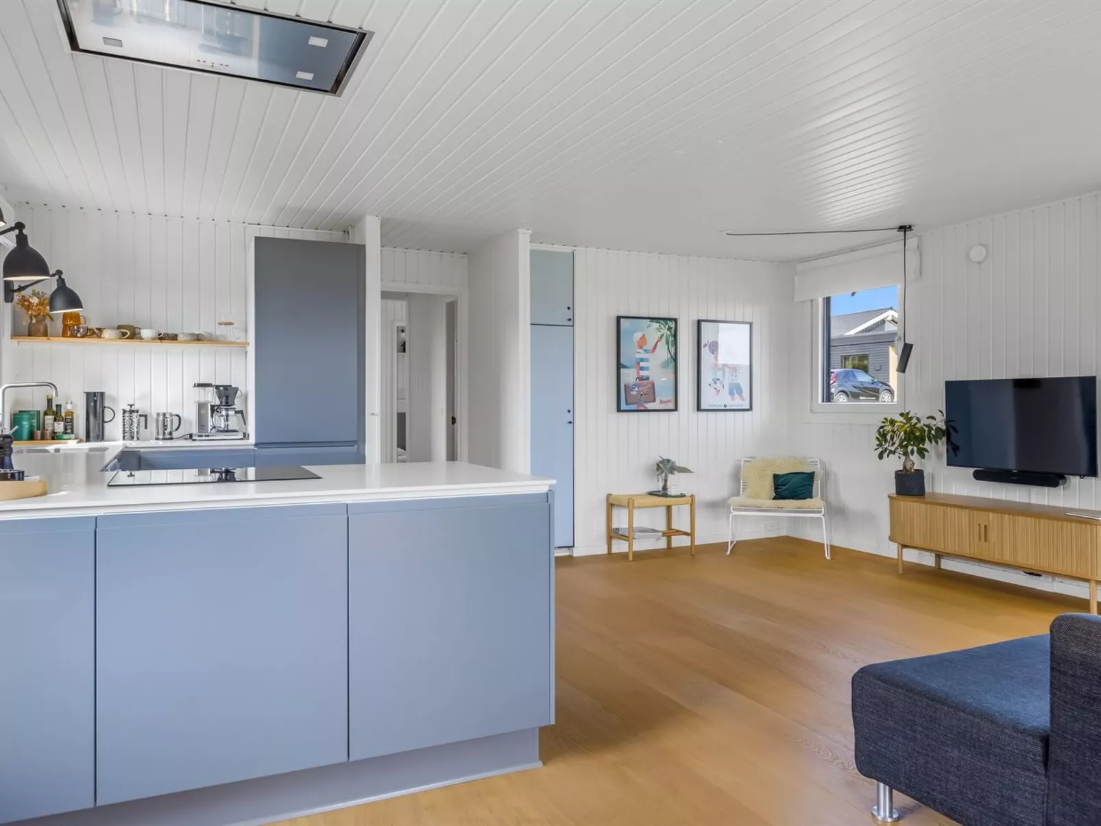 "Hubertina" - 75m from the sea-Binnen