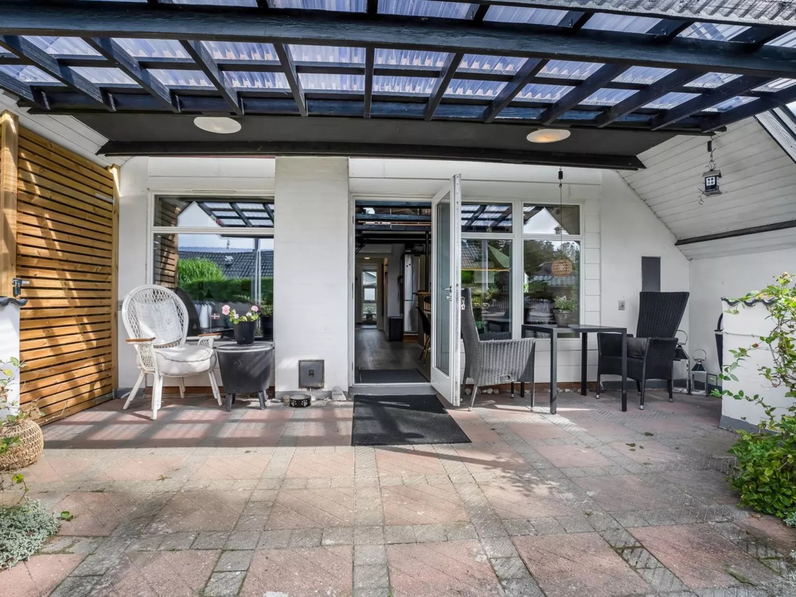 "Milutin" - 650m from the sea-Buiten