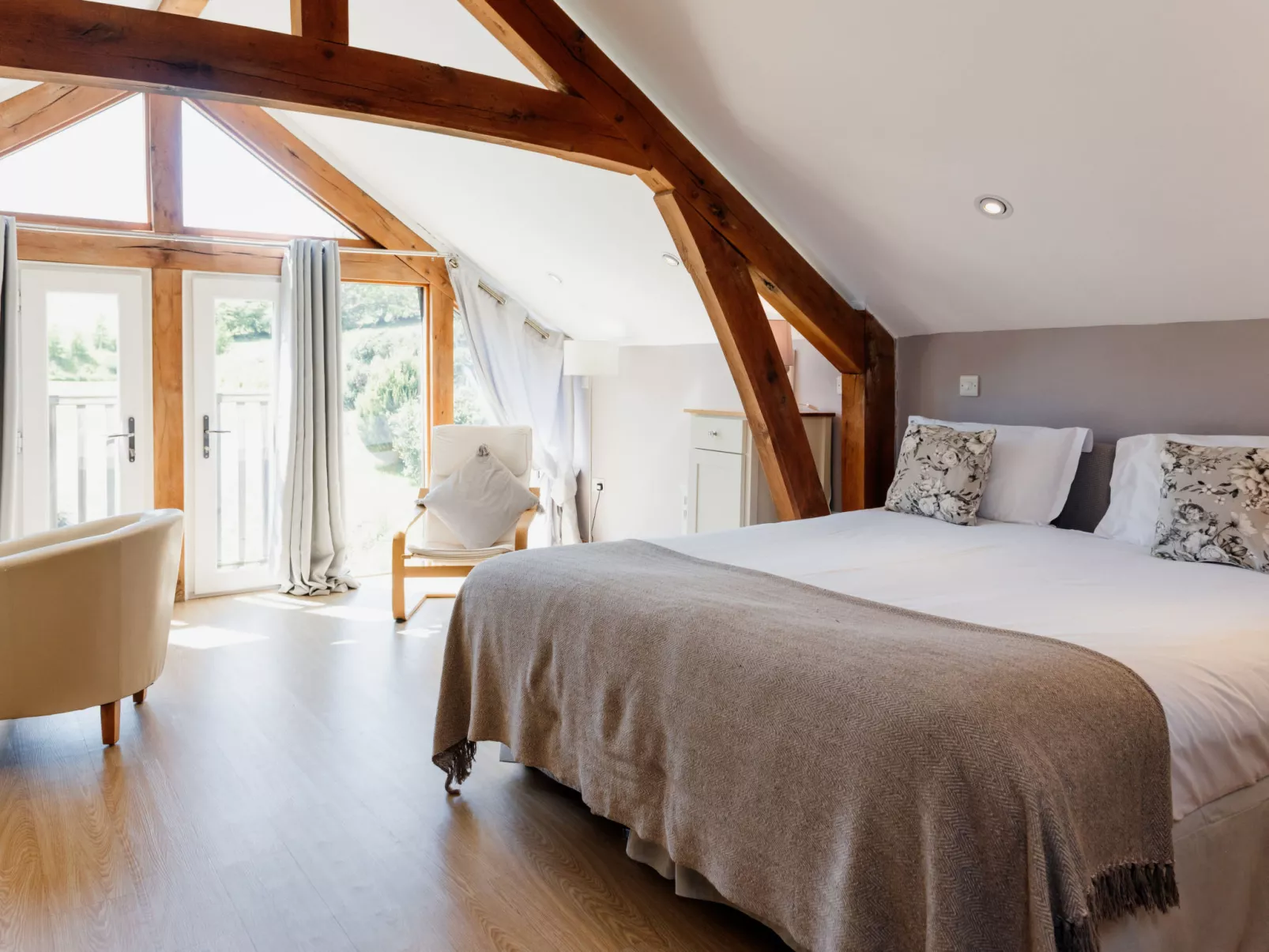 The Welsh Barn-Binnen