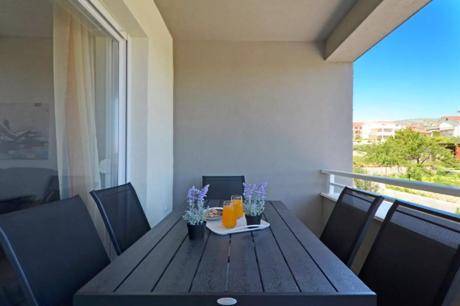 Apartment Sunshine Trogir - Three Bedroom Apartment with Balcony-Terrasbalkon