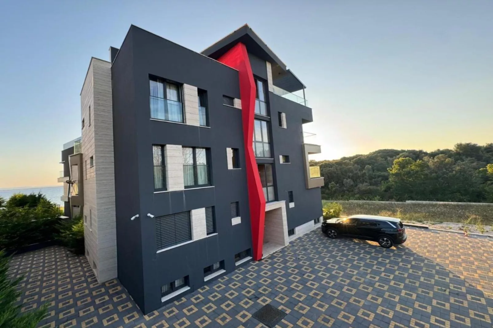 Leonarda Waterfront Residences-One-Bedroom Apartment With Terrace (The Adriatic One) -S1-Buitenlucht