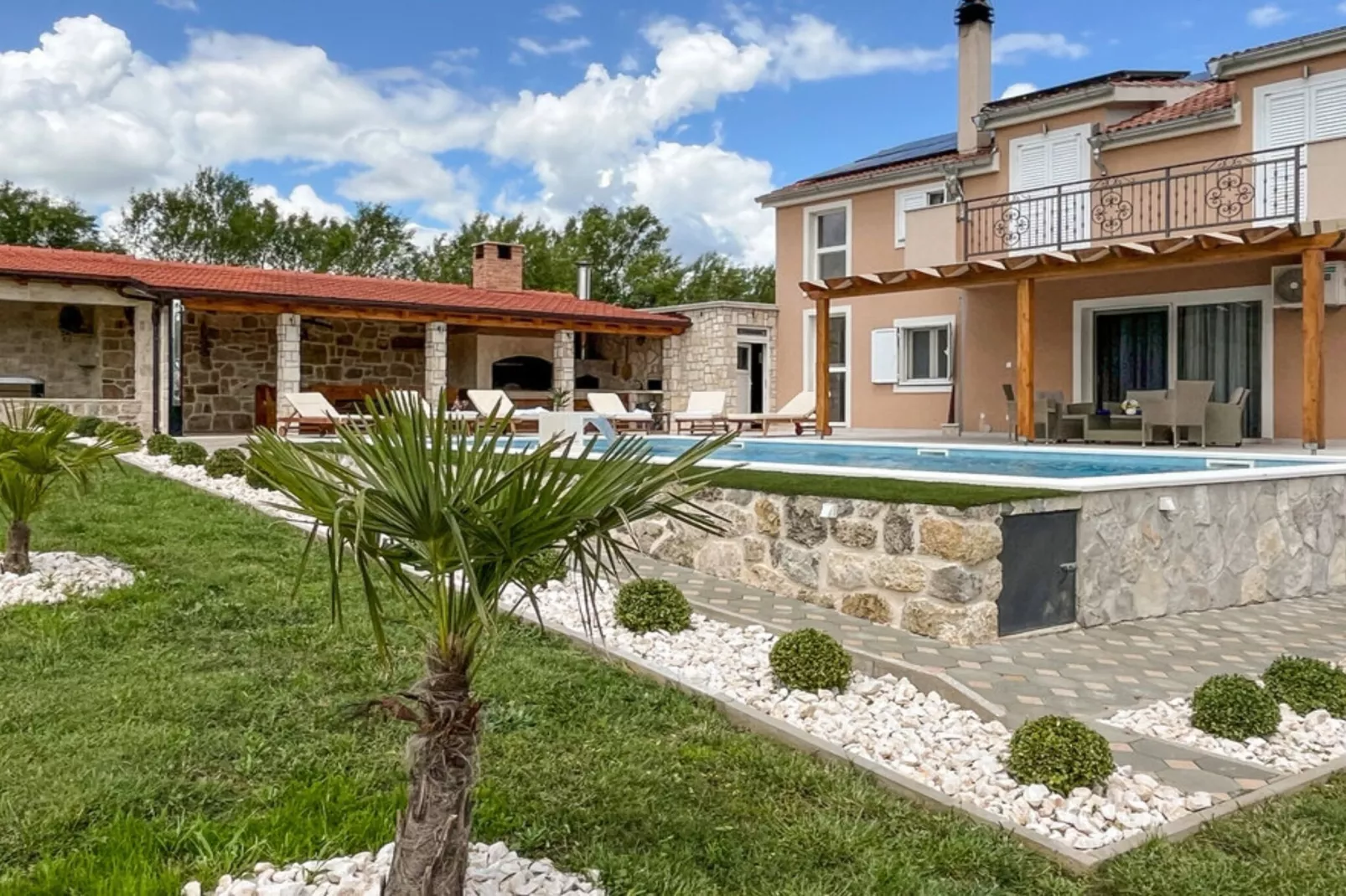 Villa Maria with Outdoor Pool - Five Bedroom Villa with Outdoor Pool-Buitenlucht
