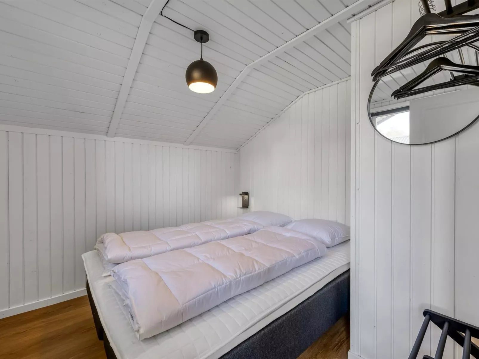 "Thamina" - 200m to the fjord-Binnen