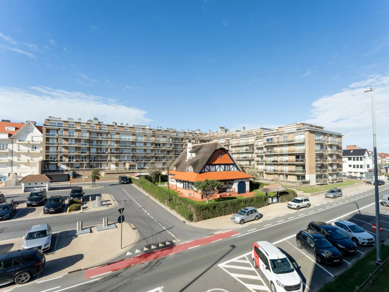 Blanc Rivage with garage-Buiten