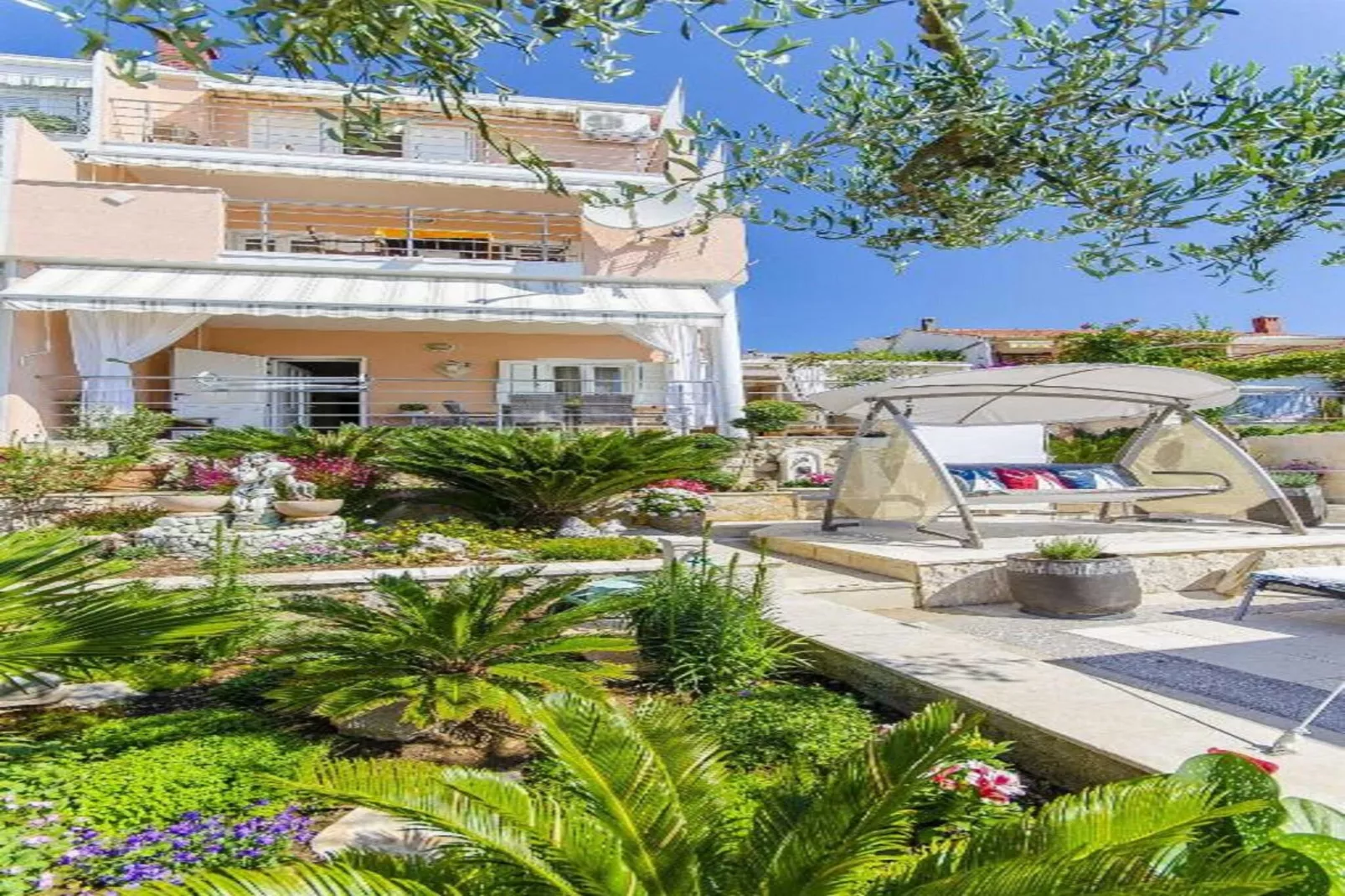 Apartments Nives - One Bedroom Apartment (A2)-Buitenlucht