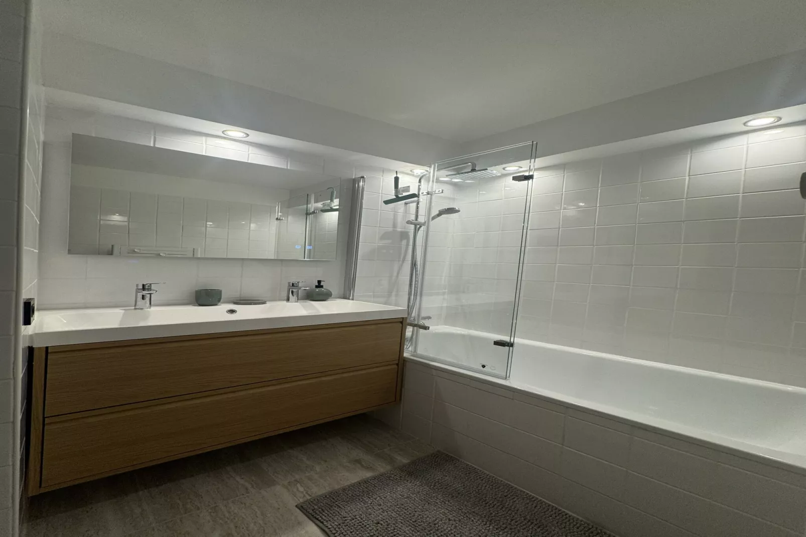 Les Pounchus D N°02 - 3P8-Badkamer