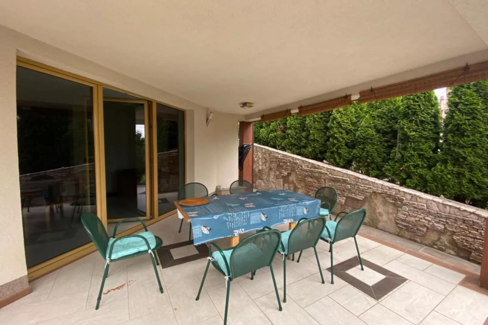 Villa Sarajevo Hills - Five Bedroom Villa with Terrace and Garden-Terras