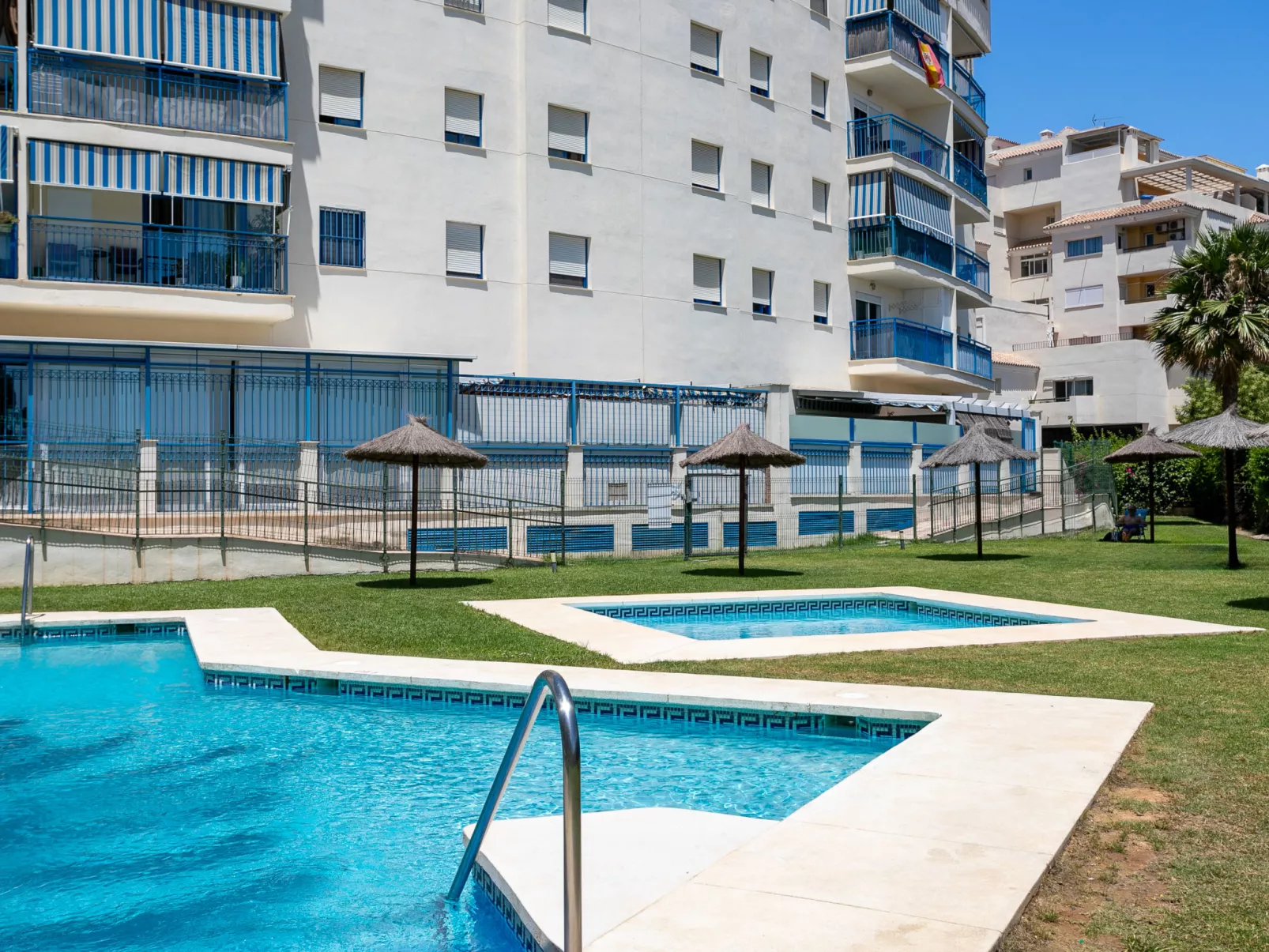 Urban Nest Estepona-Buiten