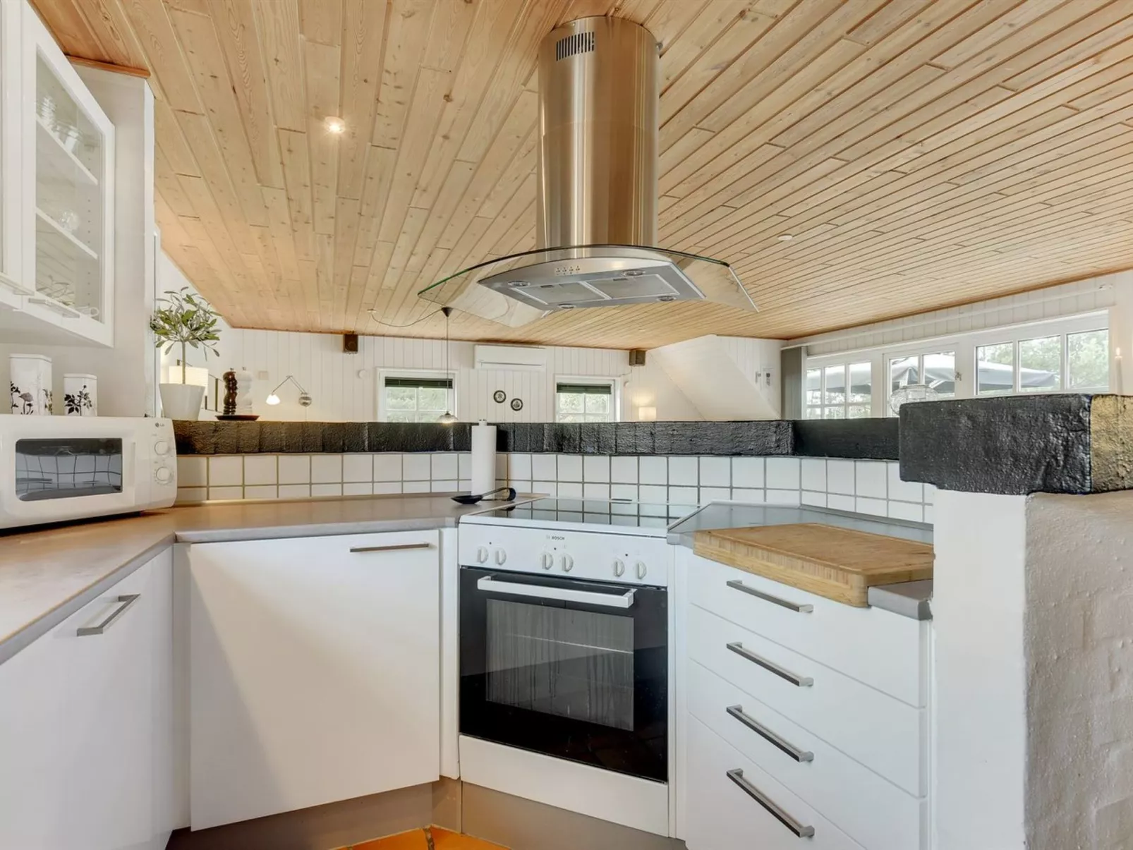 "Alvina" - 3.2km from the sea-Binnen