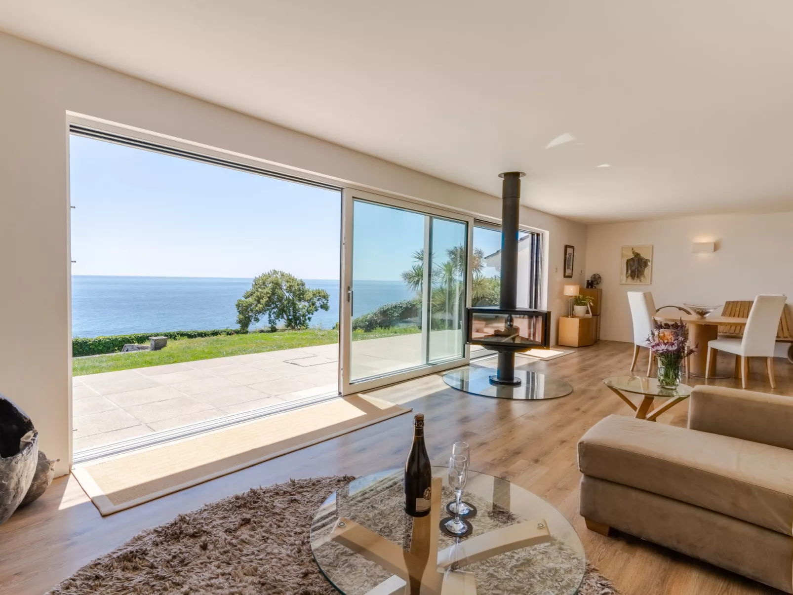 Avalon Sea Views-Binnen