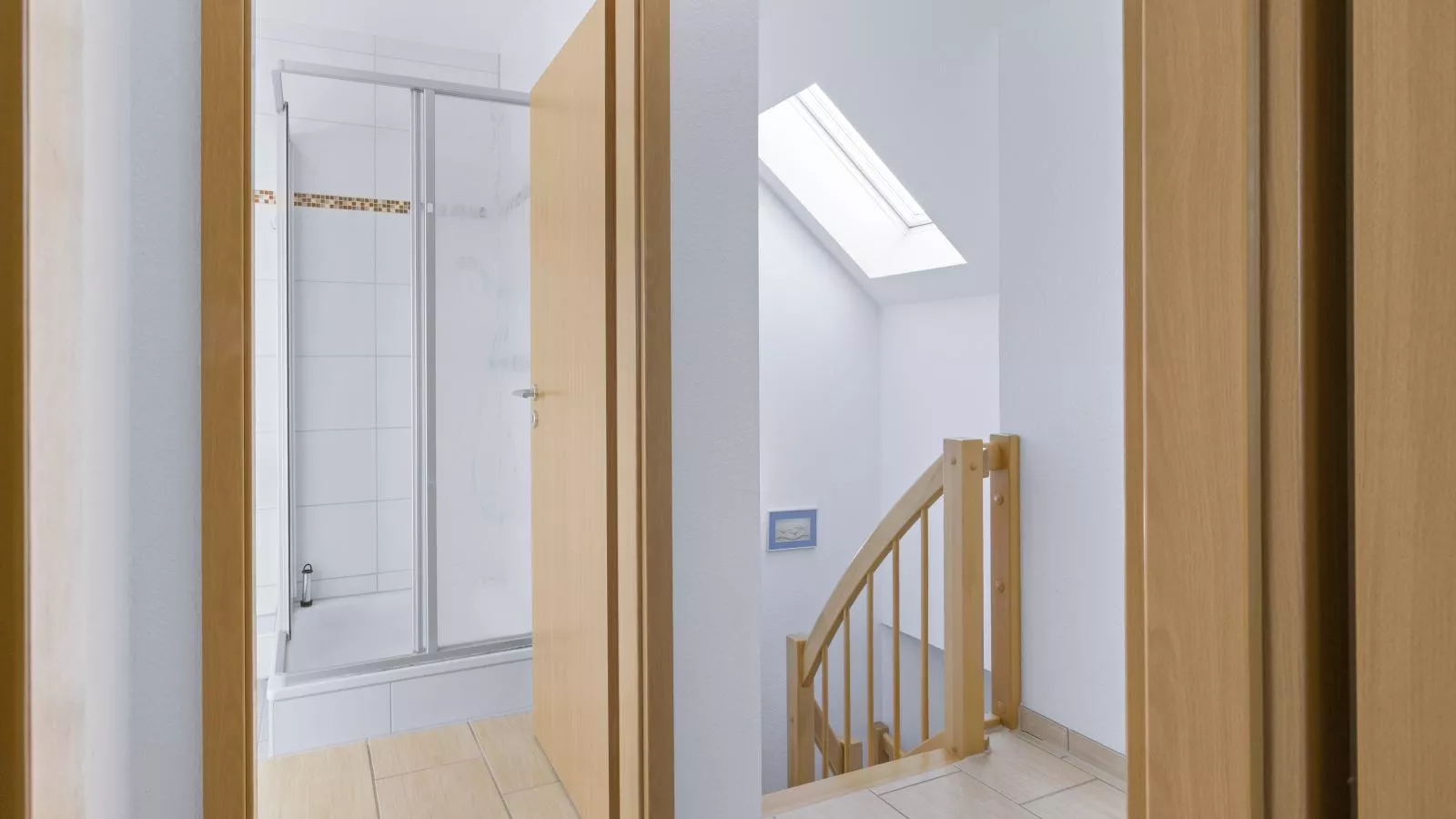 Windflüchter links mit Sauna-Overloop