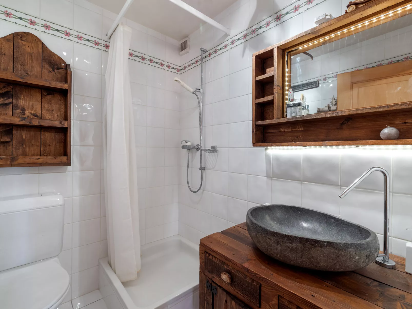 Les Pierres C 3-Binnen