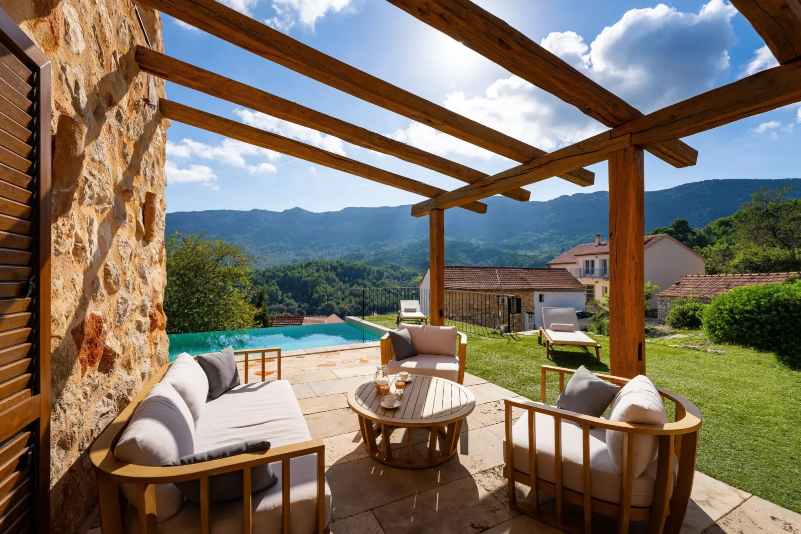 Authentic Villa Fisola-Terrasbalkon