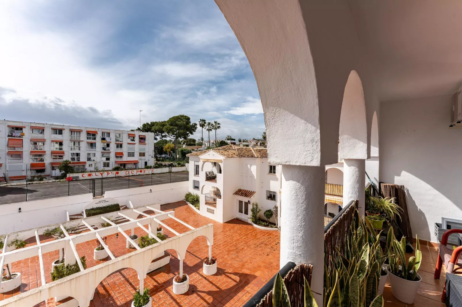 CT 376 - Faro's Calypso Duplex Penthouse - Walking distance to Beach-Terrasbalkon