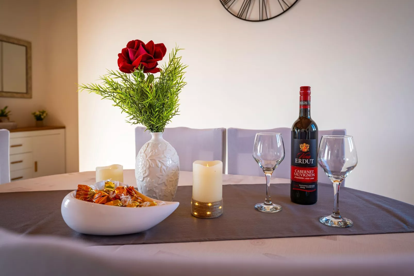 Holiday home Fortica-Eetkamer