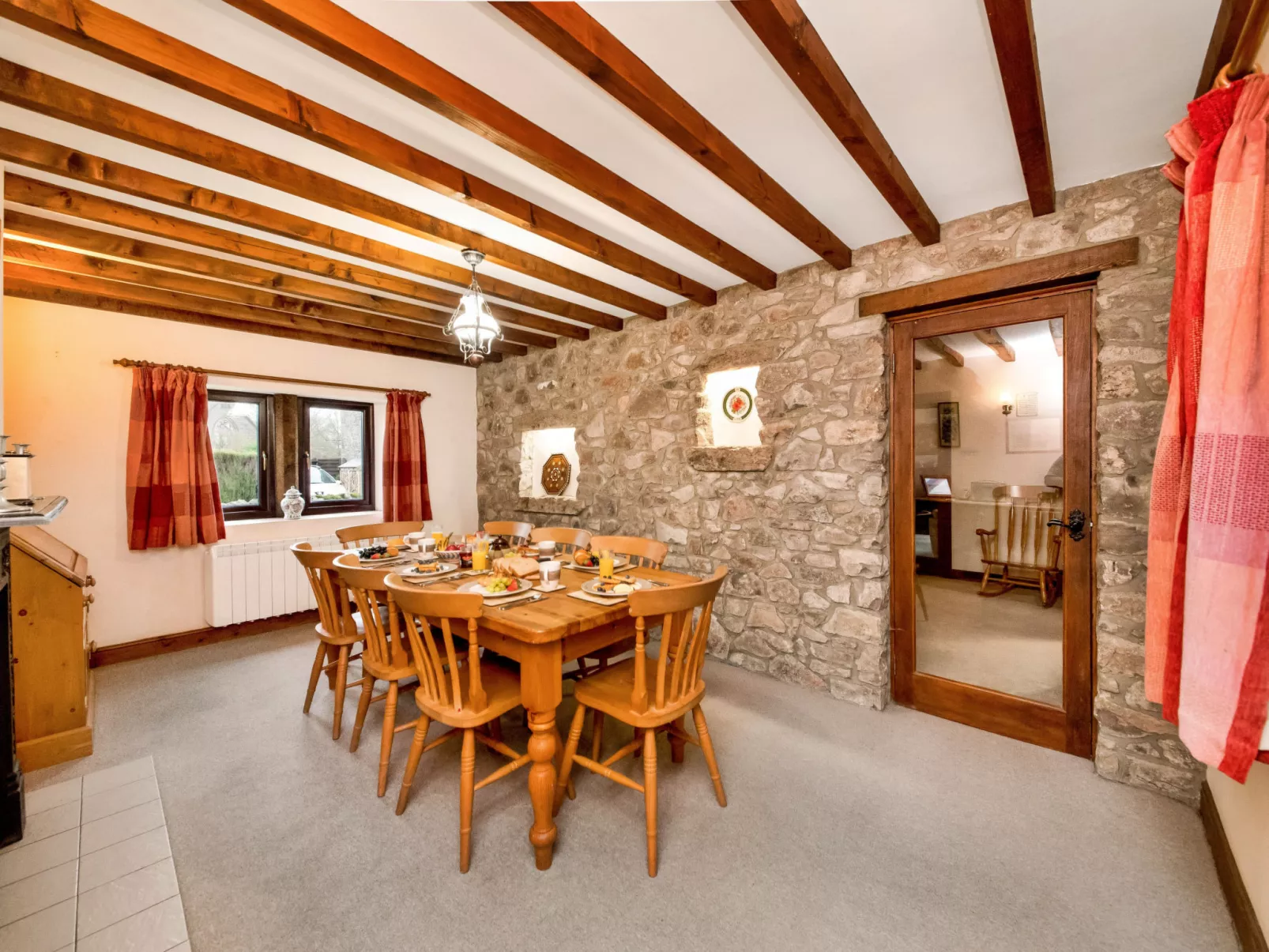 The Shires at Alstonefield-Binnen