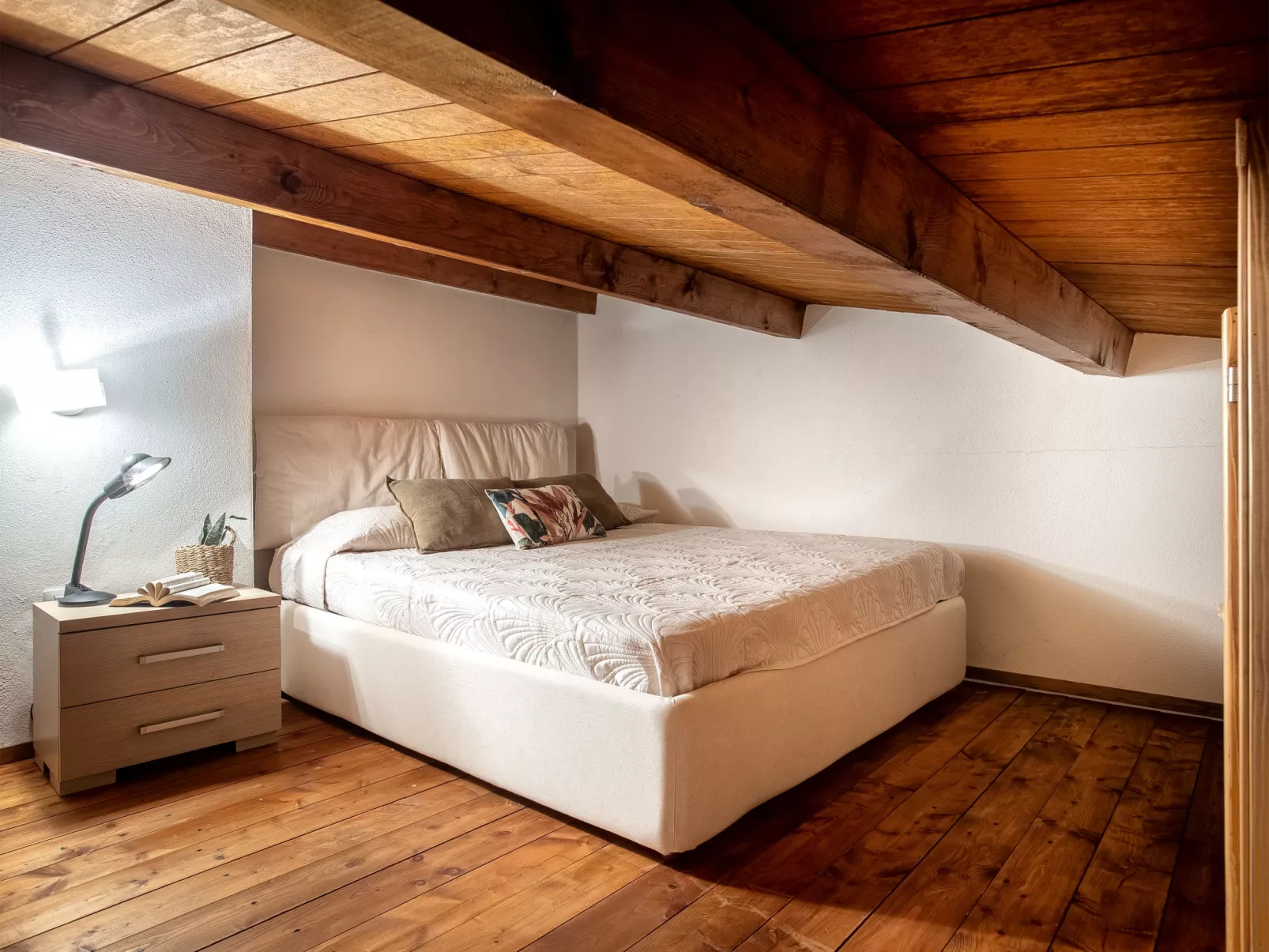 Baia Delle Mimose-Binnen