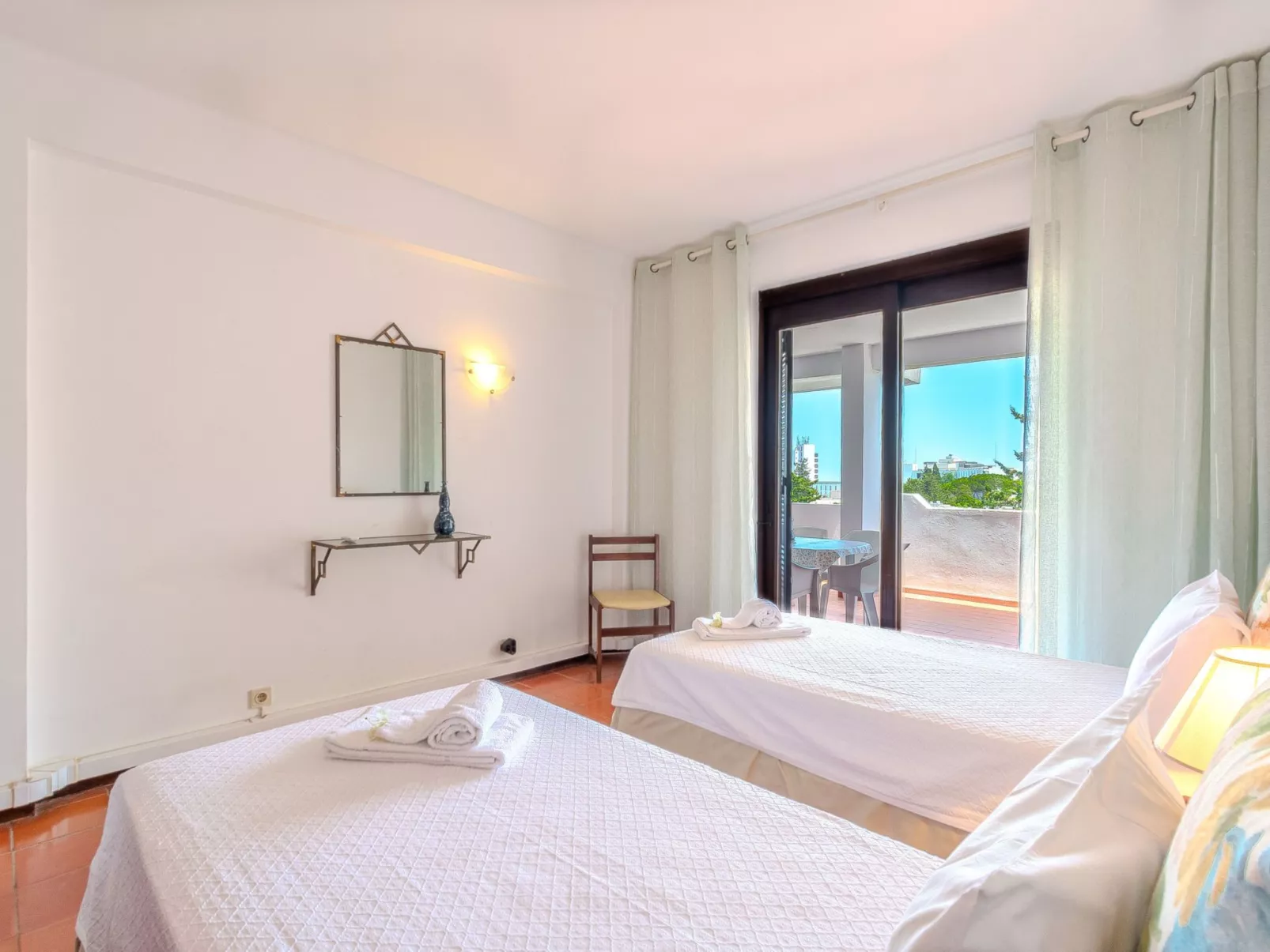 Lima - Sunny Way-Binnen