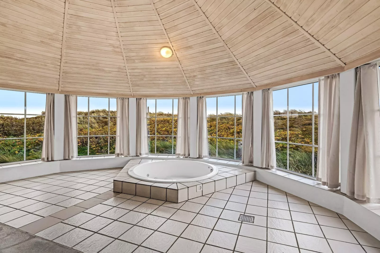 10 persoons vakantie huis in Ringkøbing-Zwembad