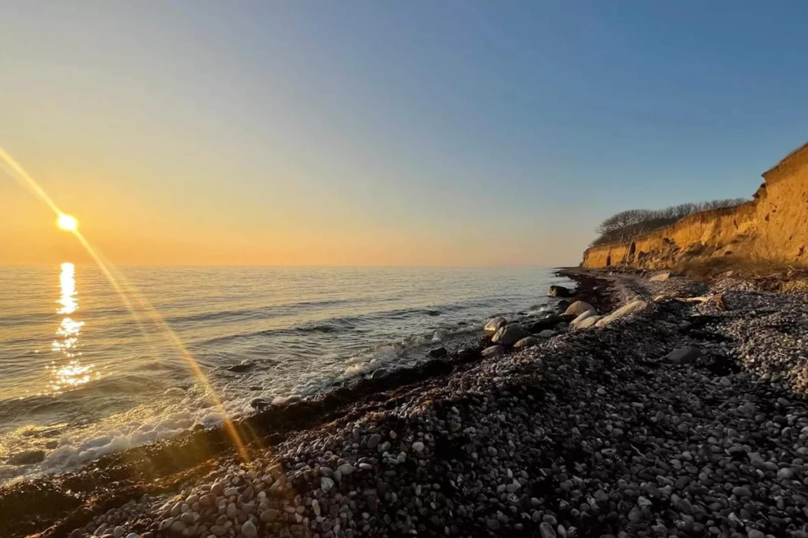 Familiehuisje voor acht gasten-Waterzicht
