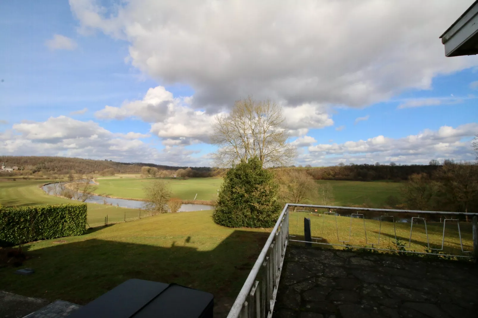 La Vue Phénoménale-Uitzicht zomer