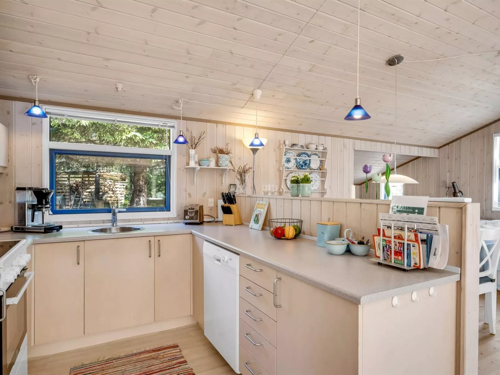 "Hakan" - 4km from the sea-Binnen