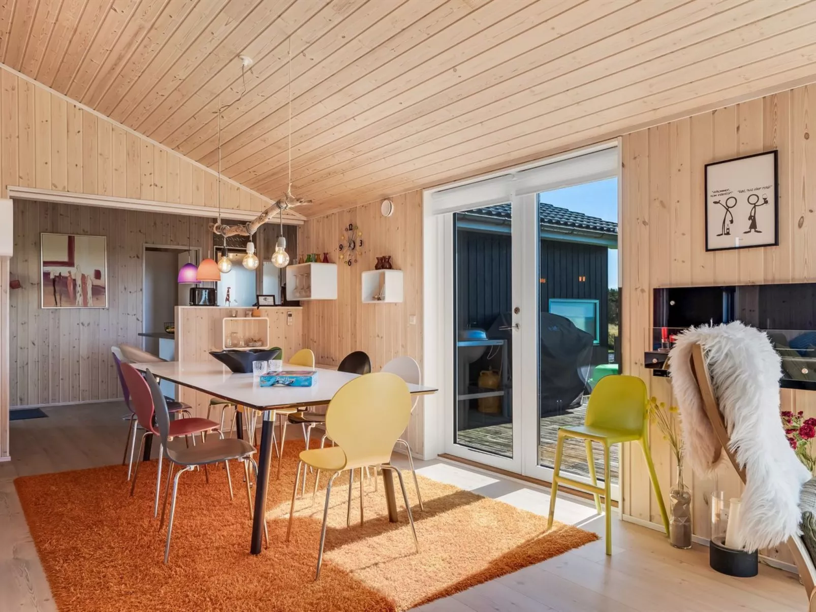 "Ginia" - 150m to the fjord-Binnen