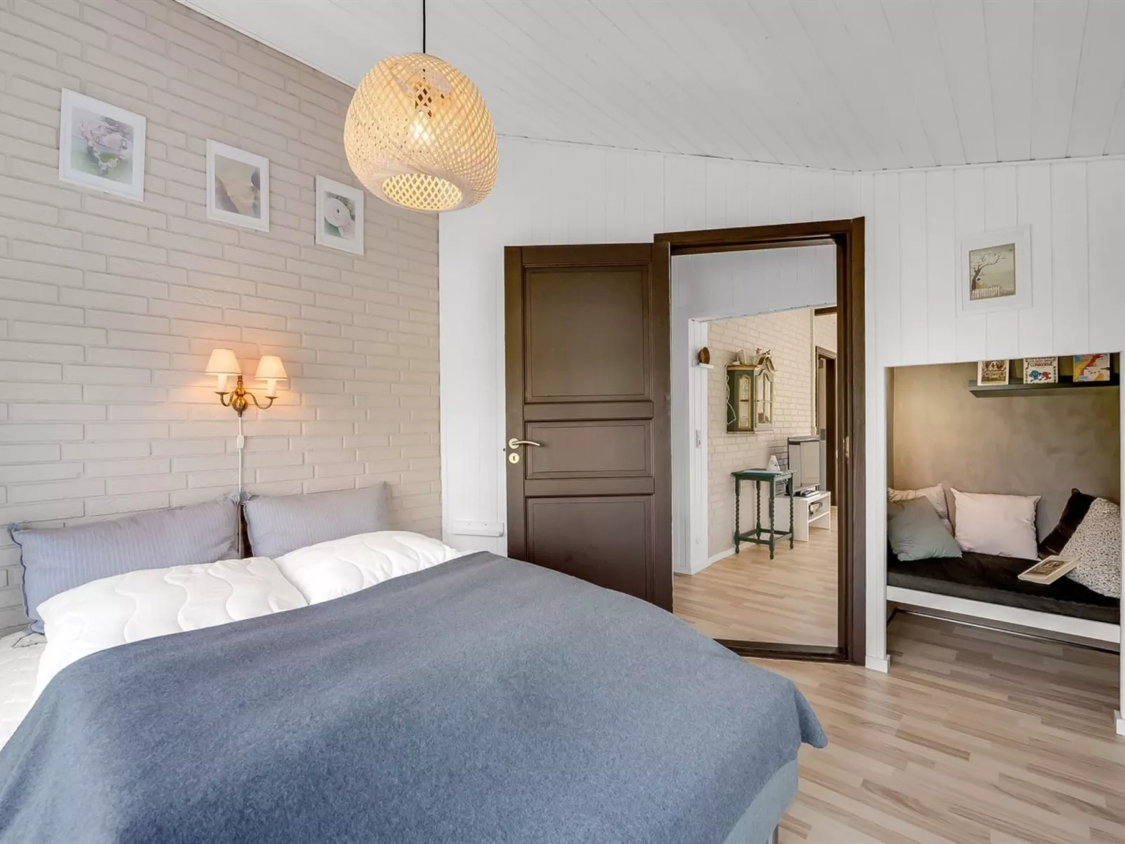 "Valdemar" - 350m to the fjord-Binnen