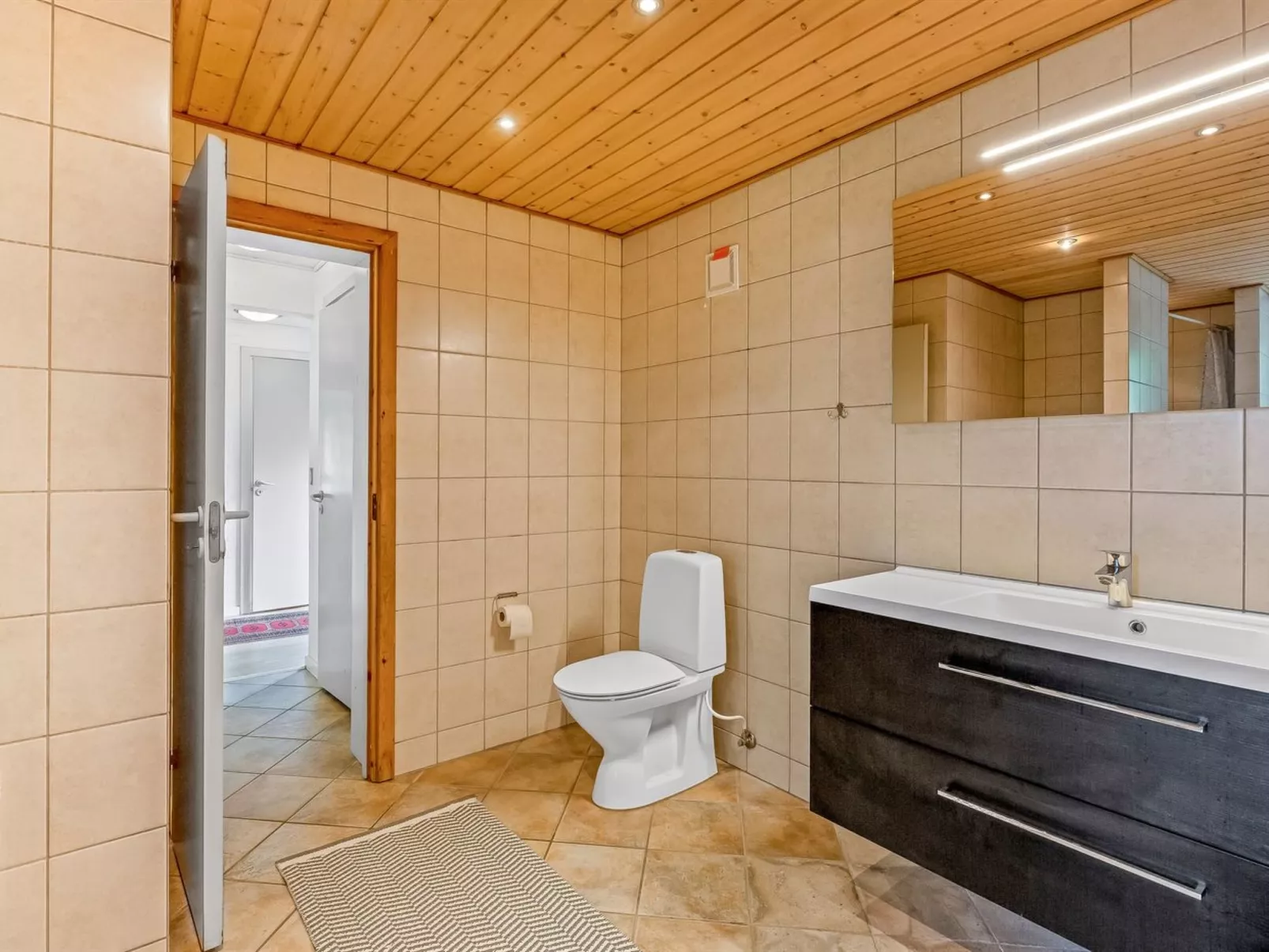 "Hanka" - 500m from the sea-Binnen