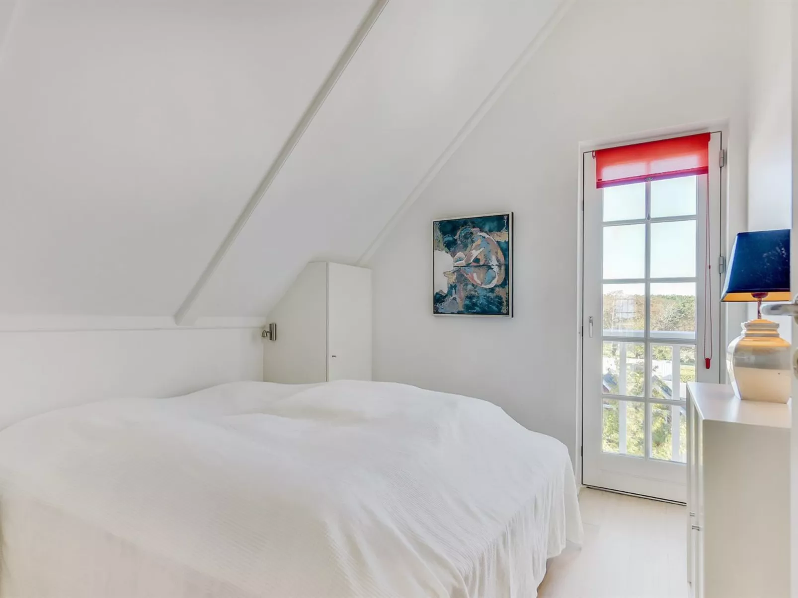 "Joar" - 5m to the fjord-Binnen