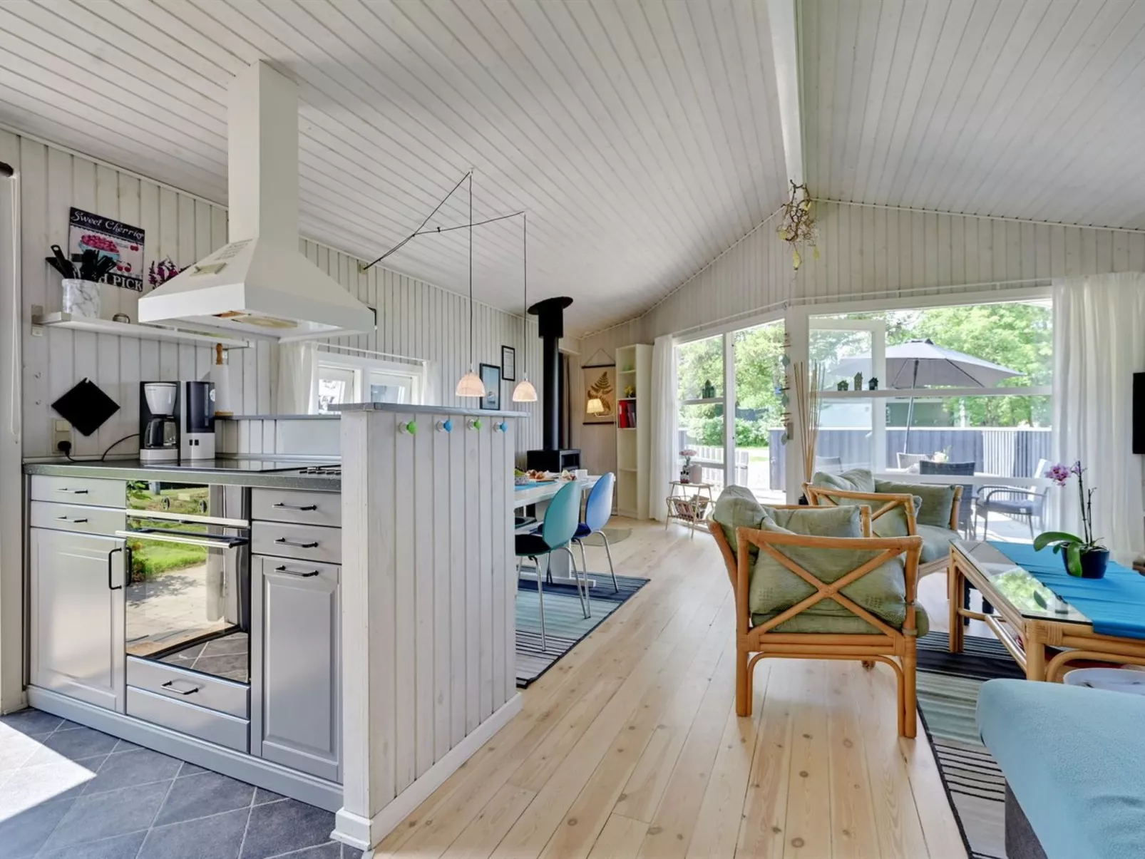 "Raija" - 400m from the sea-Binnen